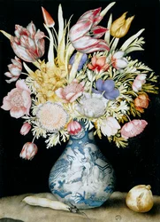 Vase aus chinesischem Porzellan mit einem Blumenstrauß